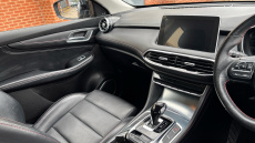 MG Hs 1.5 T-GDI Excite 5dr DCT Petrol Hatchback